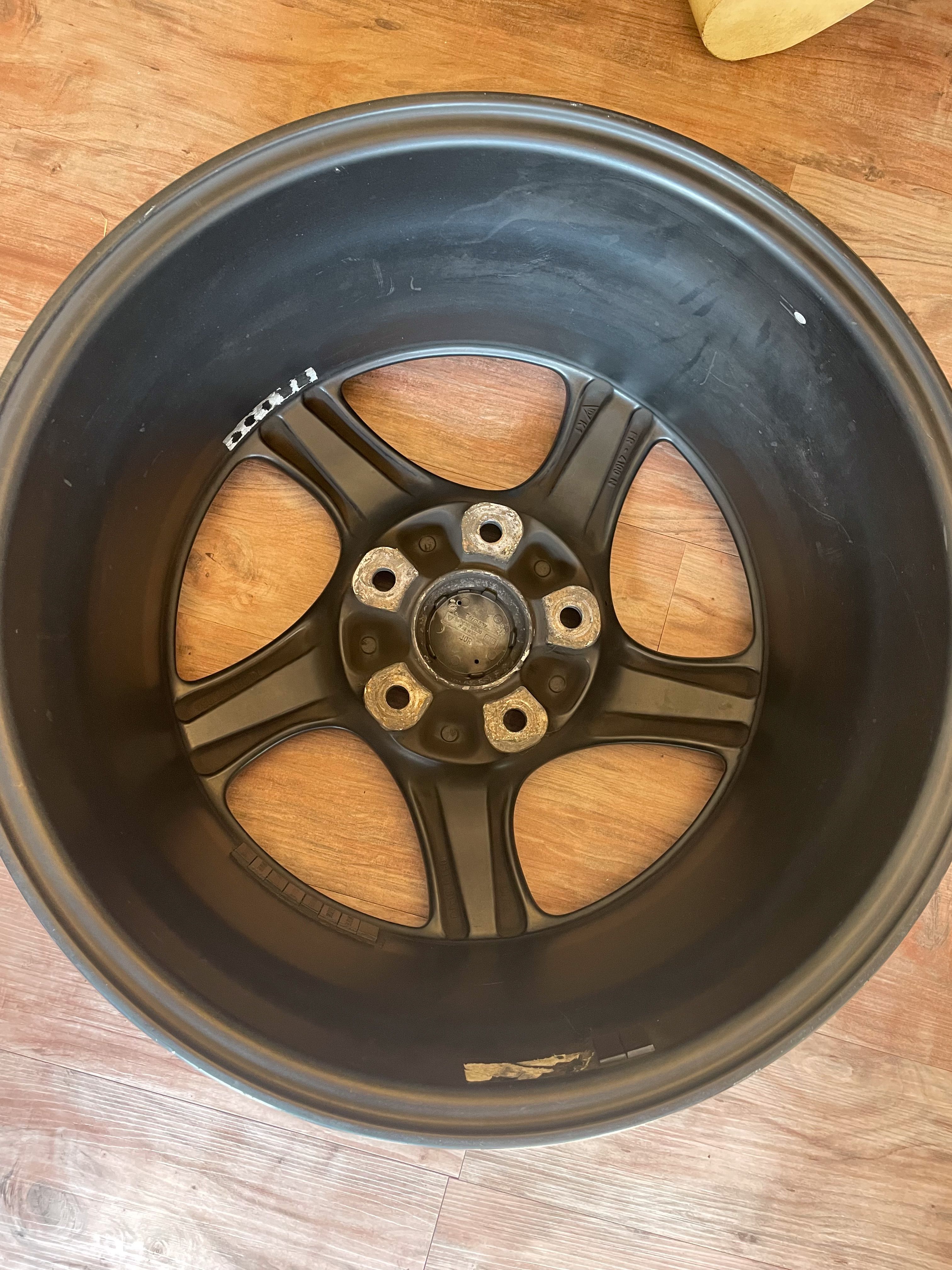 No Reserve 18