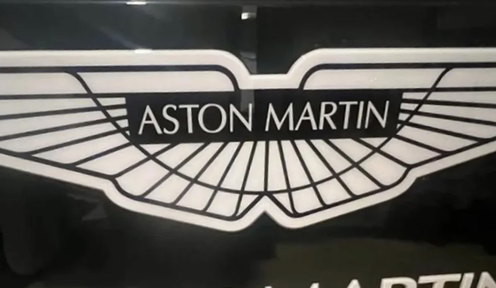 希少品！Aston Martin 金属製看板 Original Aston Martin Dealership Sign for Sale — $8,000 | PCARMARKET