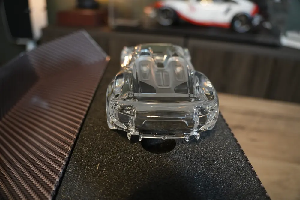 Porsche 918 Glass Model — Sold | PCARMARKET