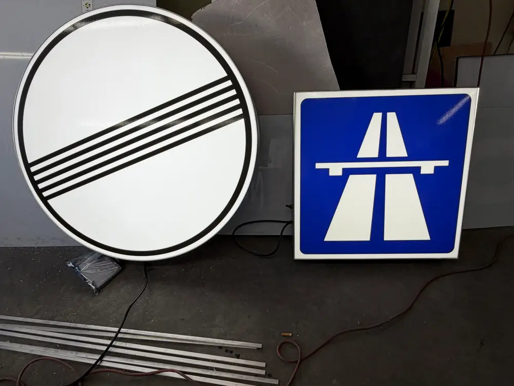 Set of Illuminated German Republic Autobahn Highway Signs for Sale