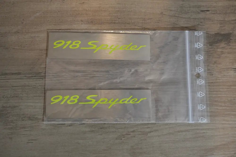 Porsche 918 Glass Model — Sold | PCARMARKET