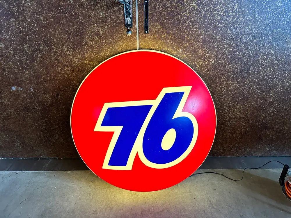 Illuminated Union 76 Sign — Auction Ended | PCARMARKET