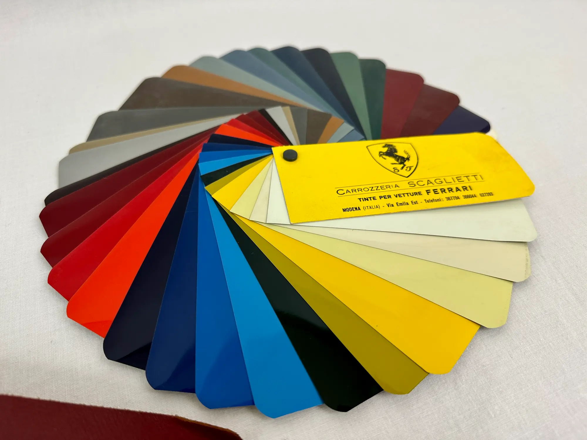 Ferrari Carrozzeria Scaglietti カラーカタログ 70's Ferrari Carrozzeria Scaglietti Color Range Paint and Leather