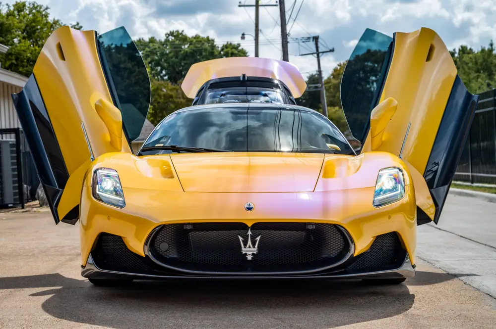 376-Mile 2022 Maserati MC20 — Auction Ended | PCARMARKET