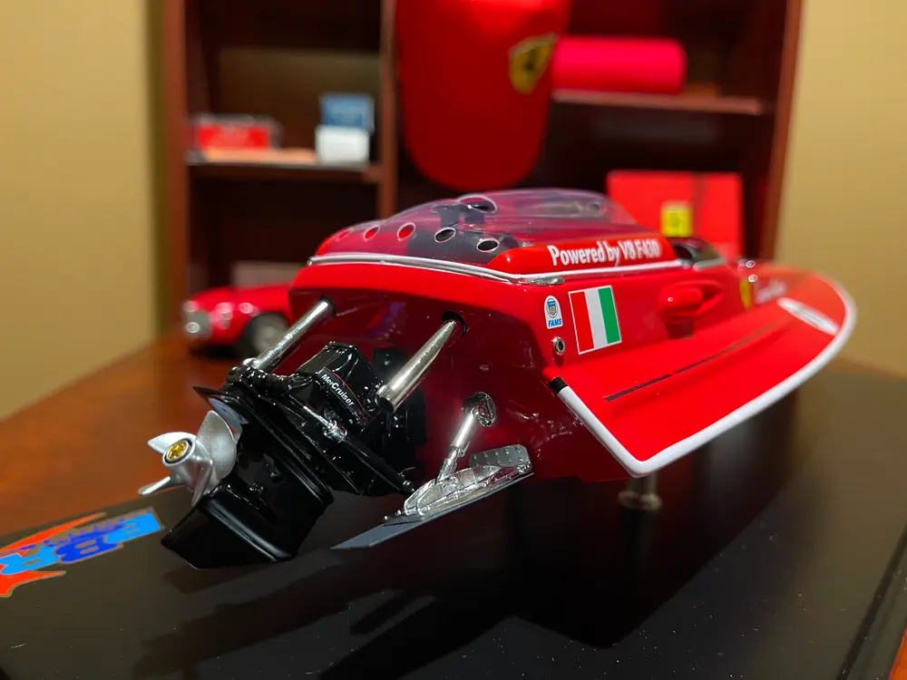 Ferrari Freccia Rossa Speed Boat 1:18 Scale Model — Sold | PCARMARKET