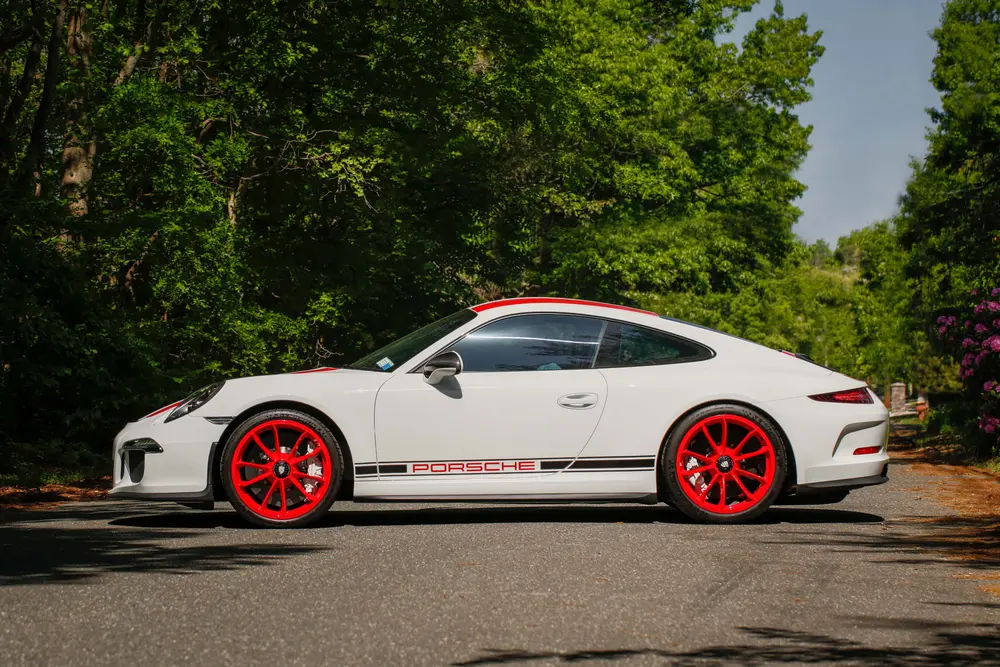 800-Mile 2016 Porsche 911 R w/ Custom Tailoring — Sold | PCARMARKET