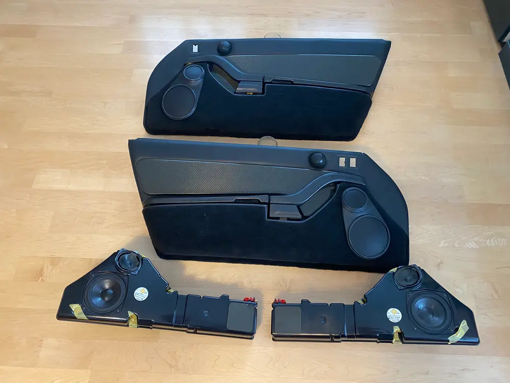 Porsche 993 x57 Carbon Door Panels with Hifi Nokia Leather