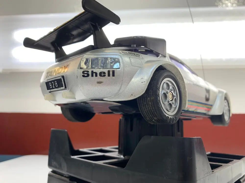 激レア　キキララ　雪の結晶ポーチ レース　フリル ふわふわポンポン　2009 1/16 scale Radio Controlled 1980 Porsche 928 — Sold | PCARMARKET