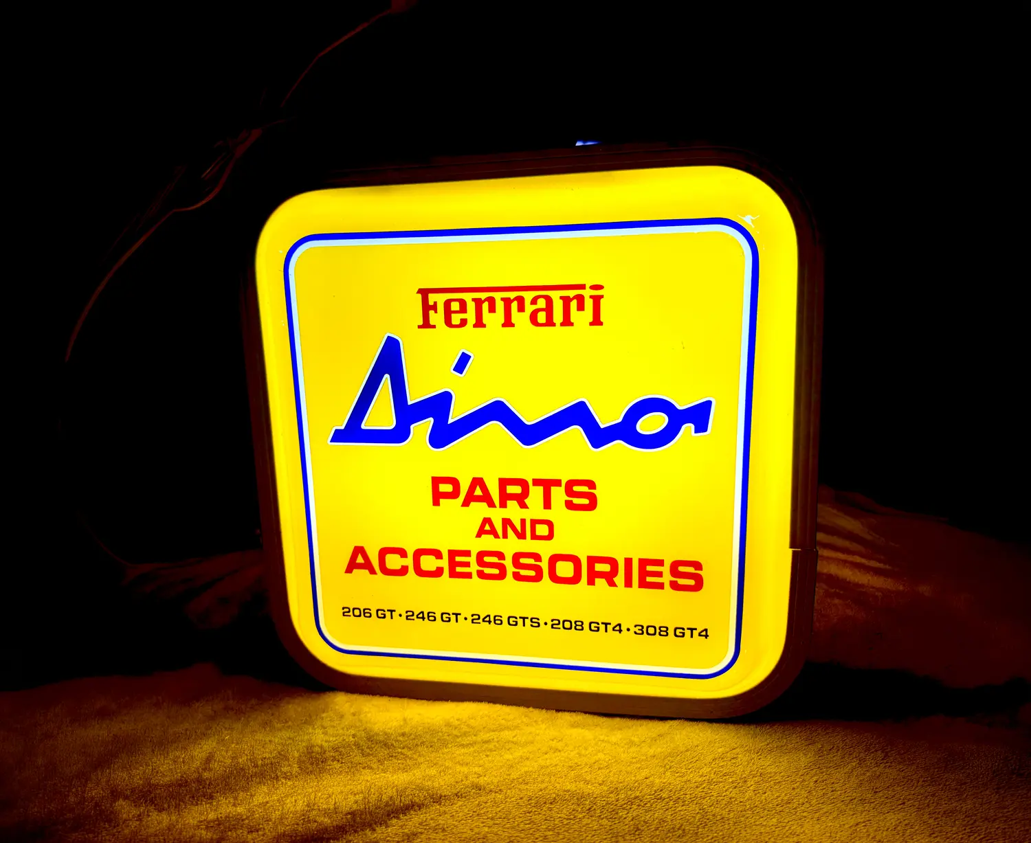 お値下げ！　ほぼ新品　Dino SERVICE 看板 Vintage Illuminated Ferrari Dino Sign for Sale — $2,600 | PCARMARKET