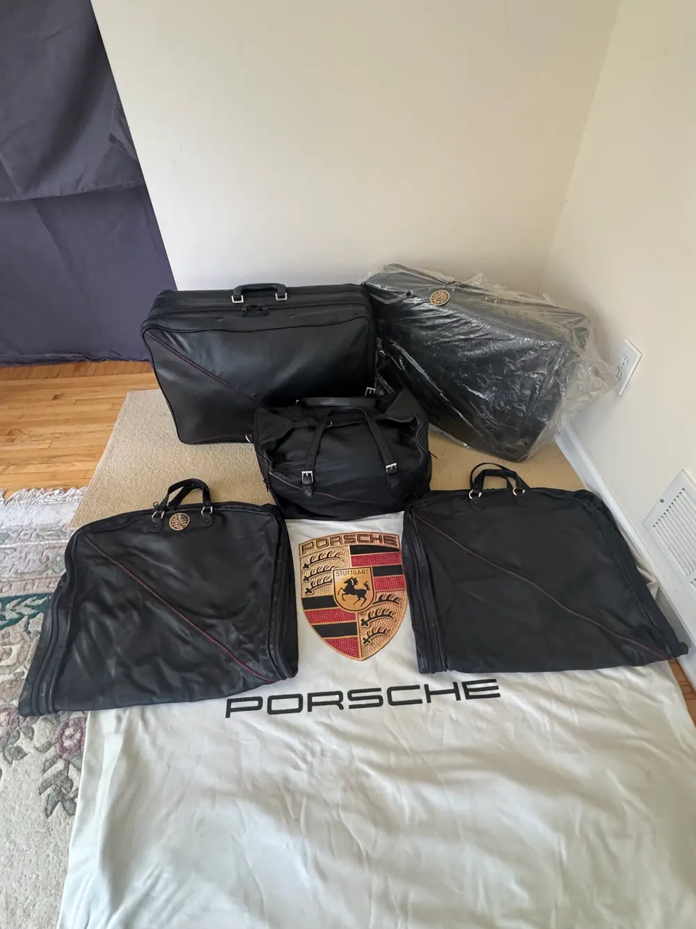 Factory Seeger Porsche 928 Weissach Edition Luggage Set