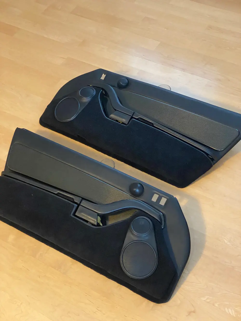 Porsche 993 x57 Carbon Door Panels with Hifi Nokia Leather