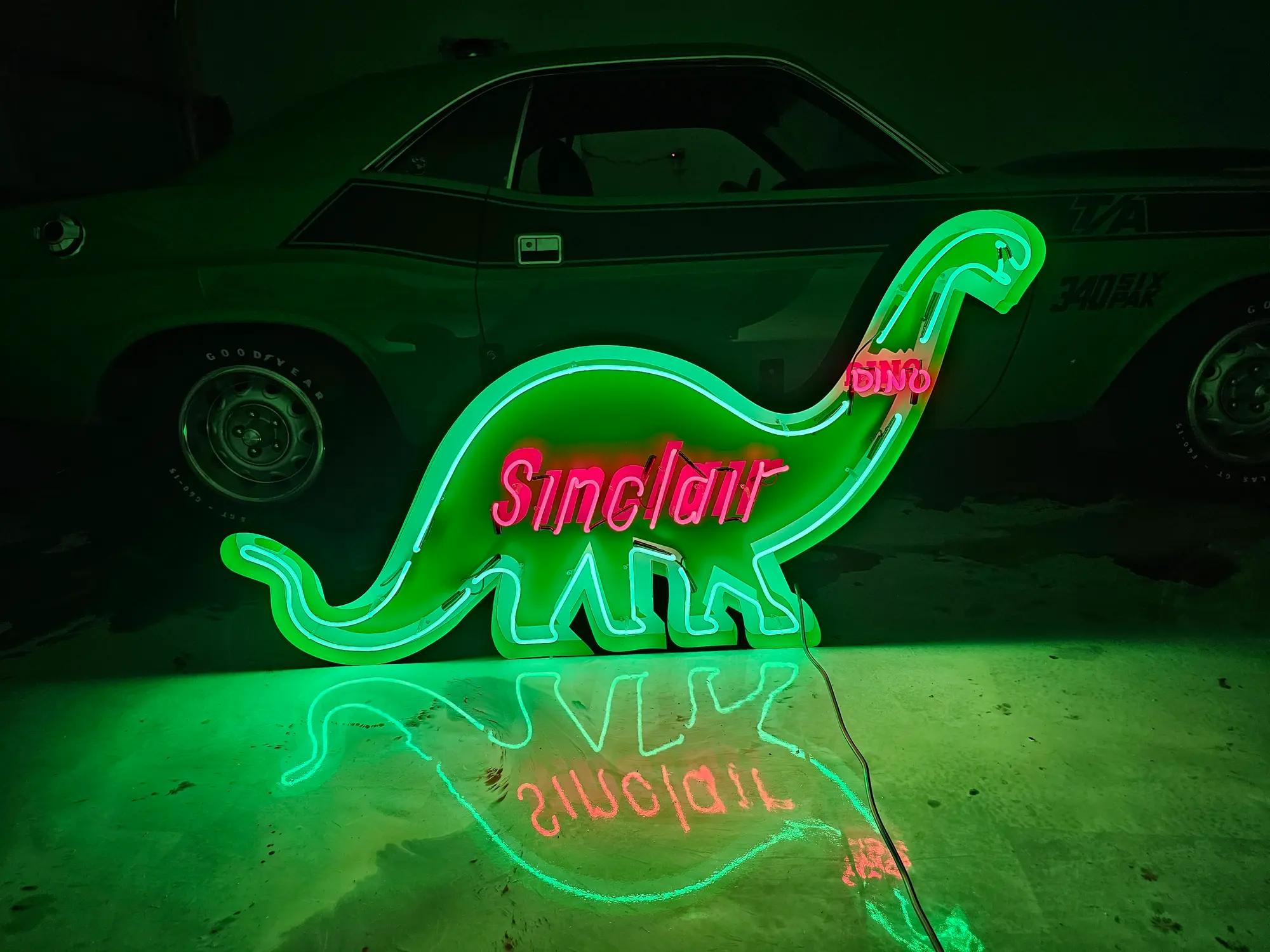 ネオンサイン Sinclair Dino Gasolineネオンサイン ネオン管 Sinclair Dino Neon Sign — Auction Ended | PCARMARKET