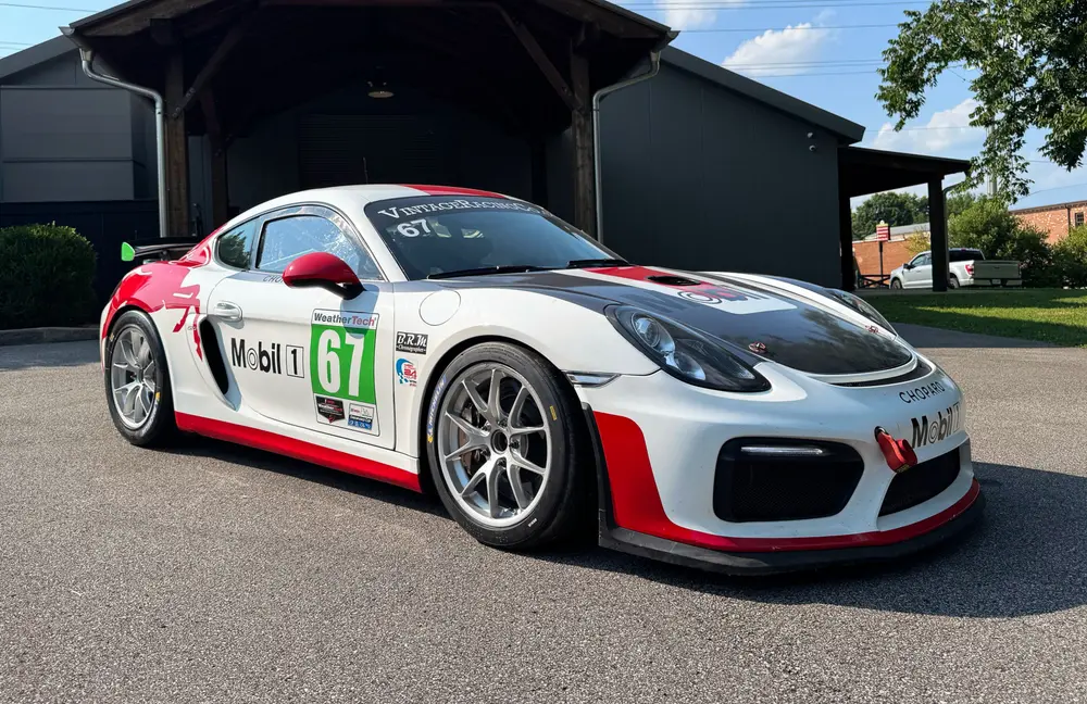 11k-Mile 2016 Porsche 981 Cayman GT4 Clubsport — Auction Ended