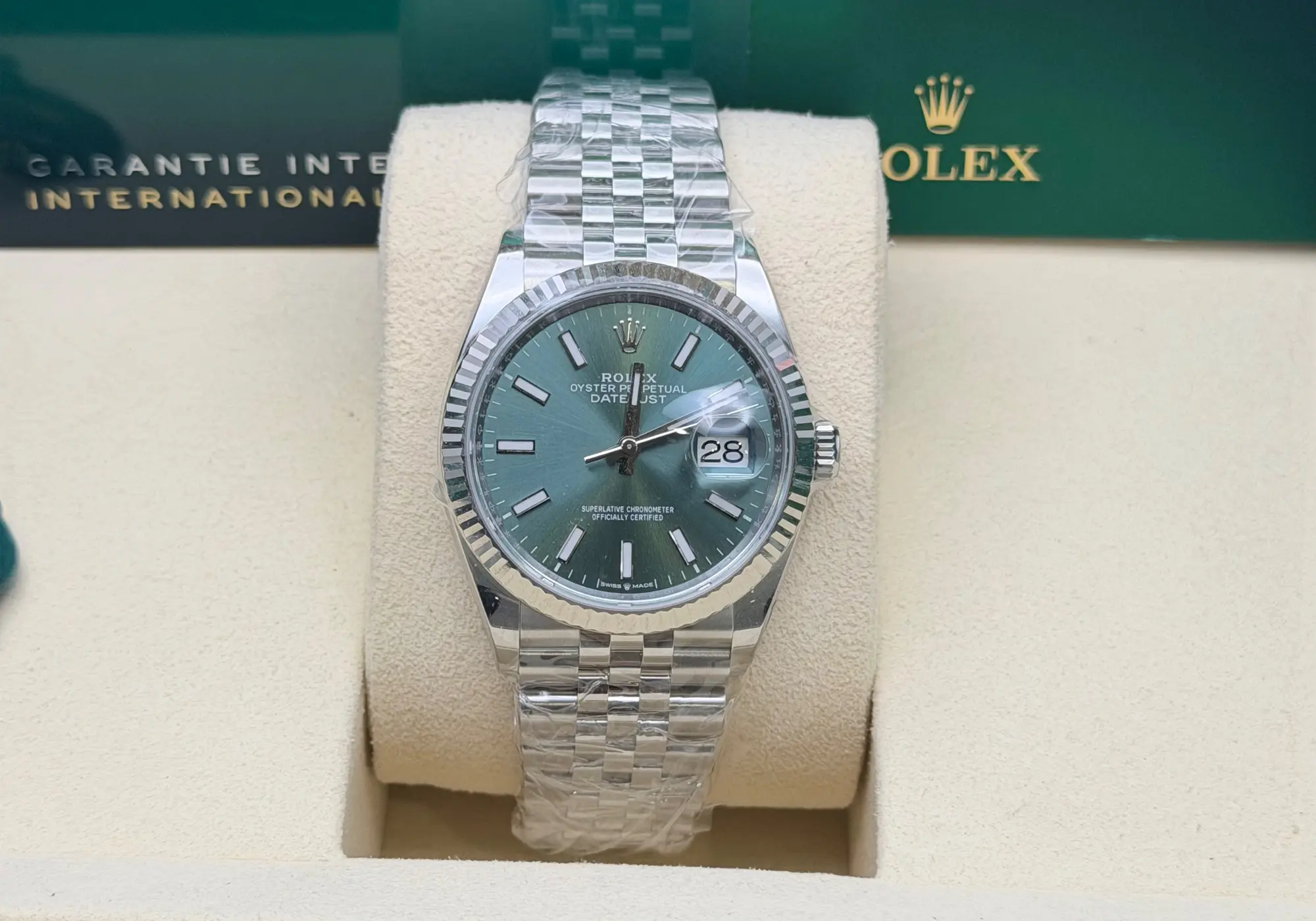 2026 Rolex Datejust Watch Ref. 126234 Full Set Auction — Ends Oct 15
