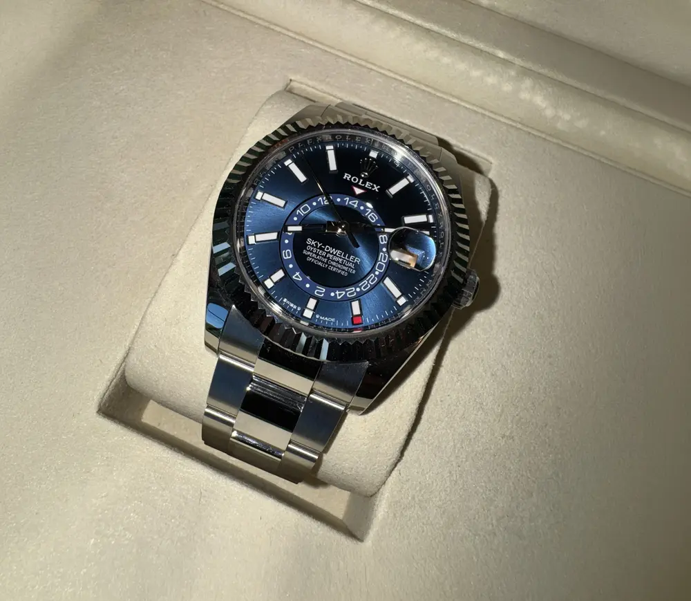 NEW 2026 Rolex Sky-Dweller 42MM Blue Dial Oyster Bracelet Watch