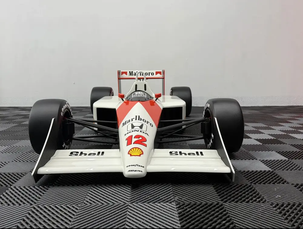 Marlboro McLaren MP4/4 1988Senna 　　　　　Ⅰ 1988 McLaren MP4/4 Marlboro / Senna Livery 1:2 Scale Model — Sold