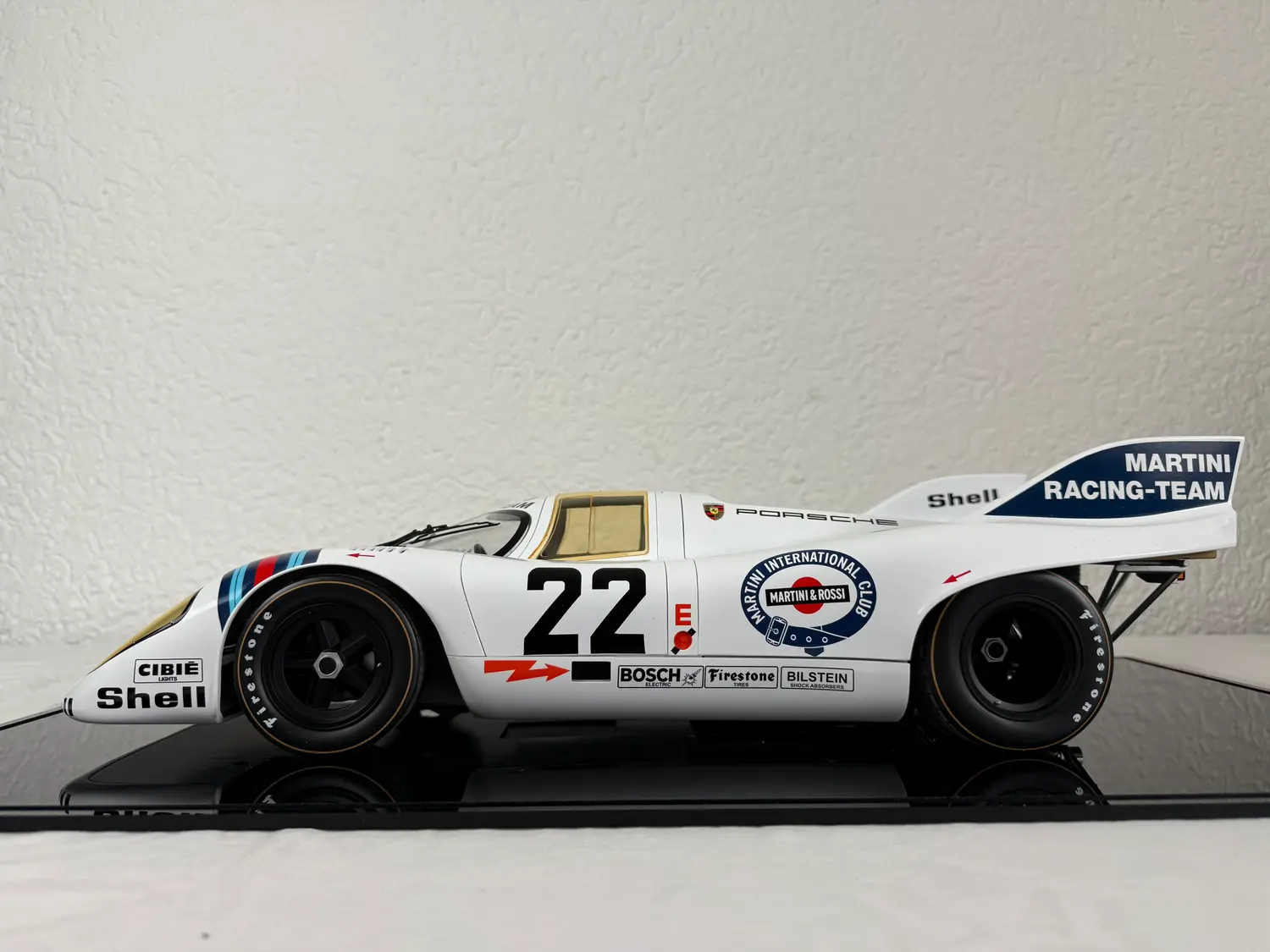 Porsche 917 K Martini Racing #22 1971 Le Mans Winner 1:8 Scale