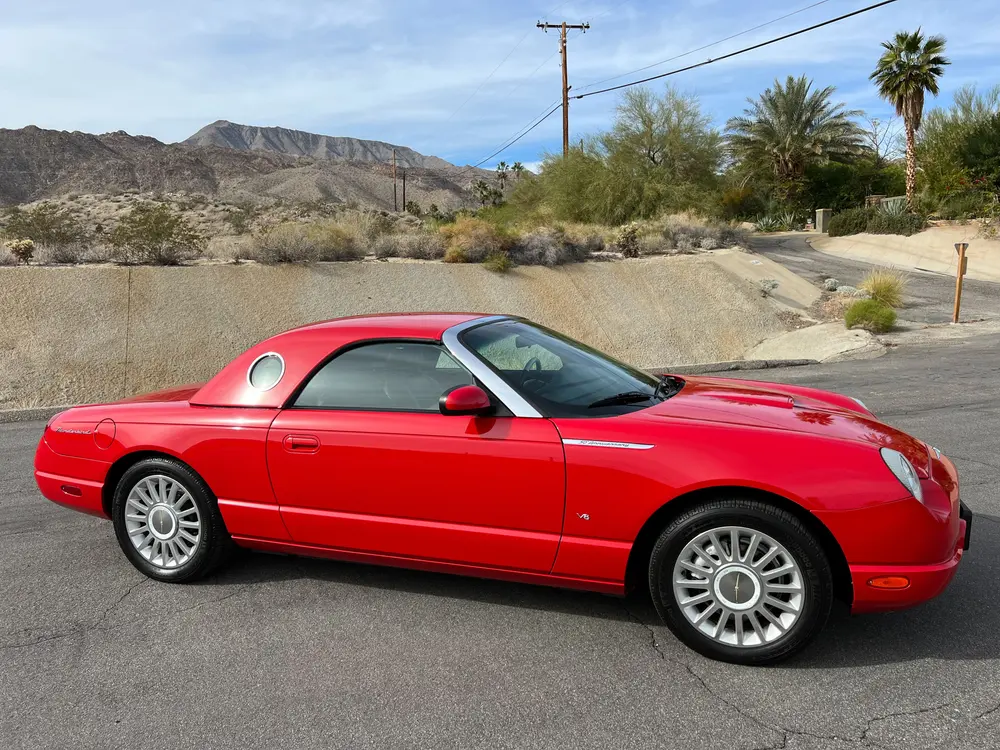 EMINEM CAR FORD THUNDERBIRD赤 27k-Mile 2004 Ford Thunderbird — Auction Ended | PCARMARKET