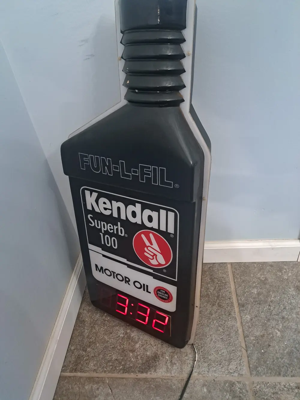 No Rserve Kendall Superb 100 Motor Oil Bottle Sign Clock — Sold