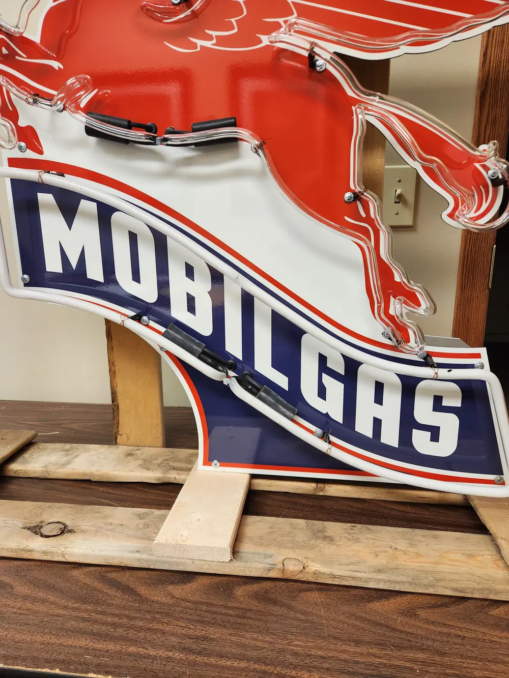 Mobil Gas Pegasus Neon Sign — Auction Ended | PCARMARKET