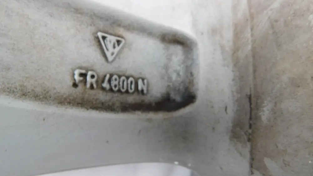 No Reserve Porsche Cayman 911 OEM 18