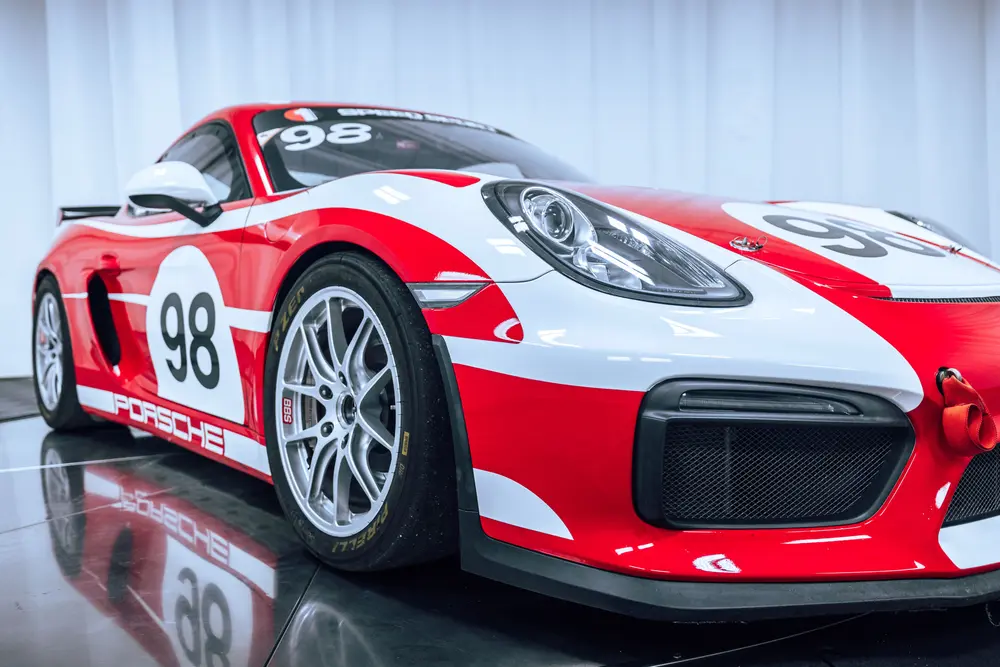 2016 Porsche 981 Cayman GT4 Clubsport MR Manthey-Racing — Sold