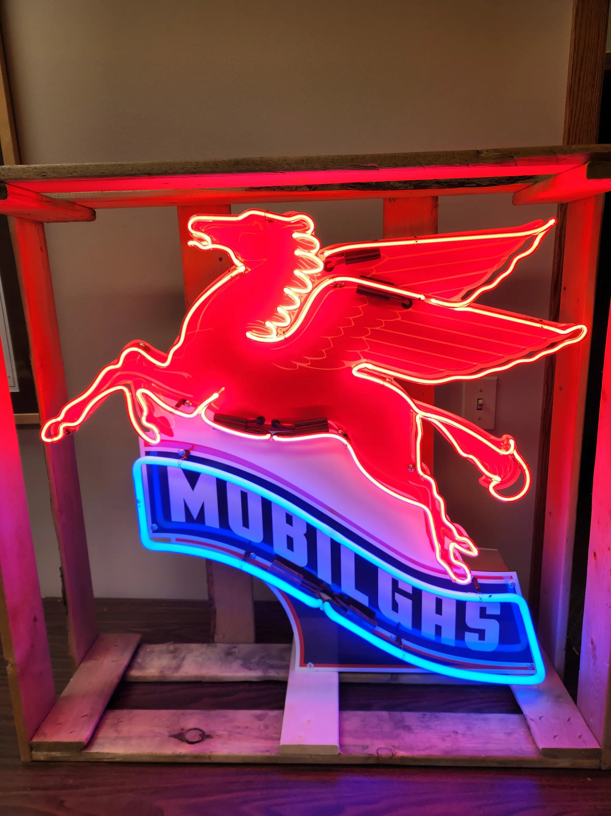 Mobil Gas Pegasus Neon Sign — Auction Ended | PCARMARKET