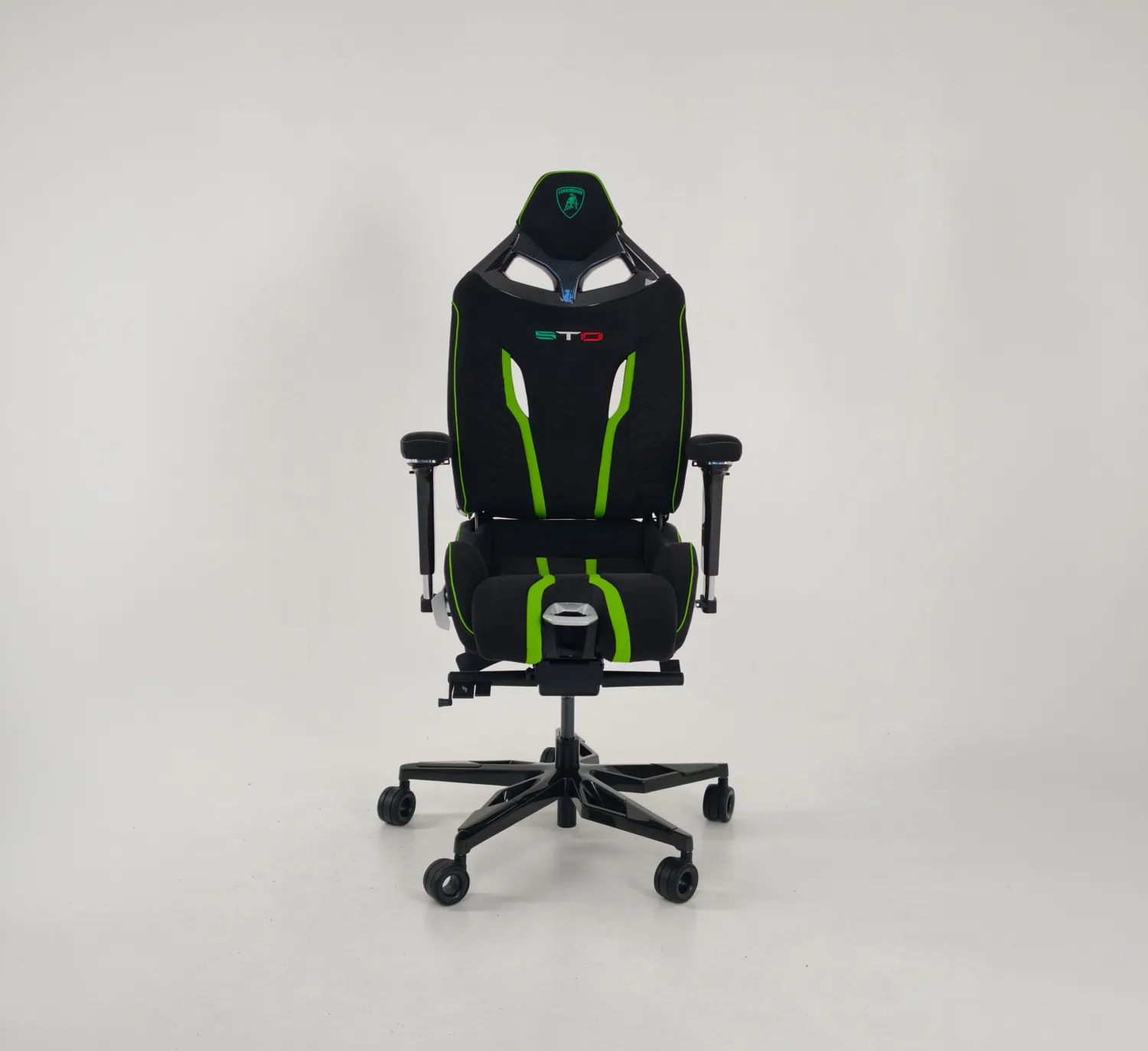 Lamborghini Huracán STO Carbon-Fiber Chair by Atelier 11