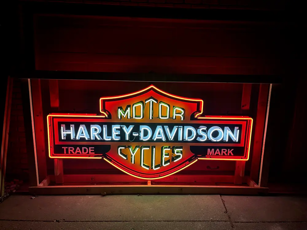Large Neon Harley-Davidson Sign — Auction Ended | PCARMARKET