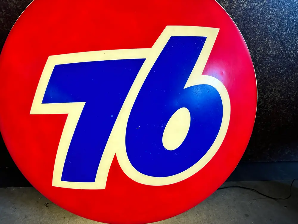 Illuminated Union 76 Sign — Auction Ended | PCARMARKET