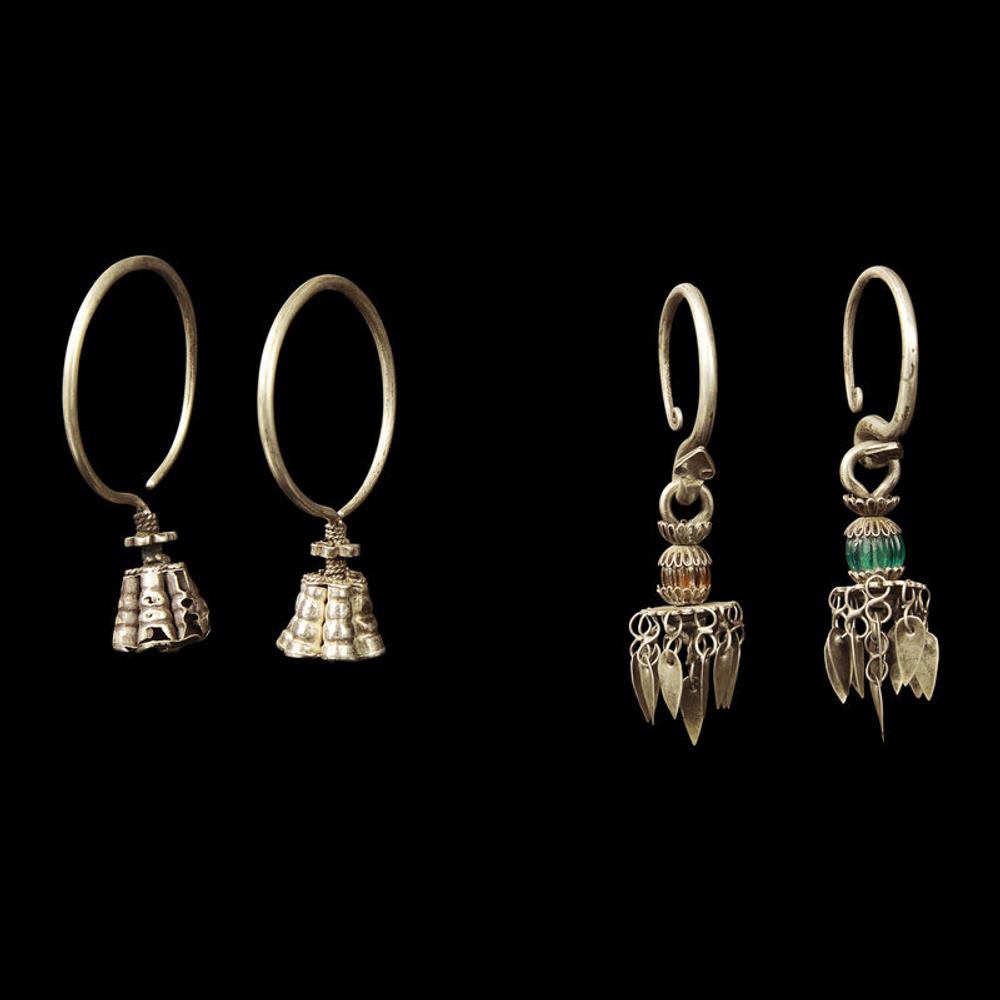 Eight Pairs of Chinese Silver Earrings, Qing Dynasty 清 銀耳環八對