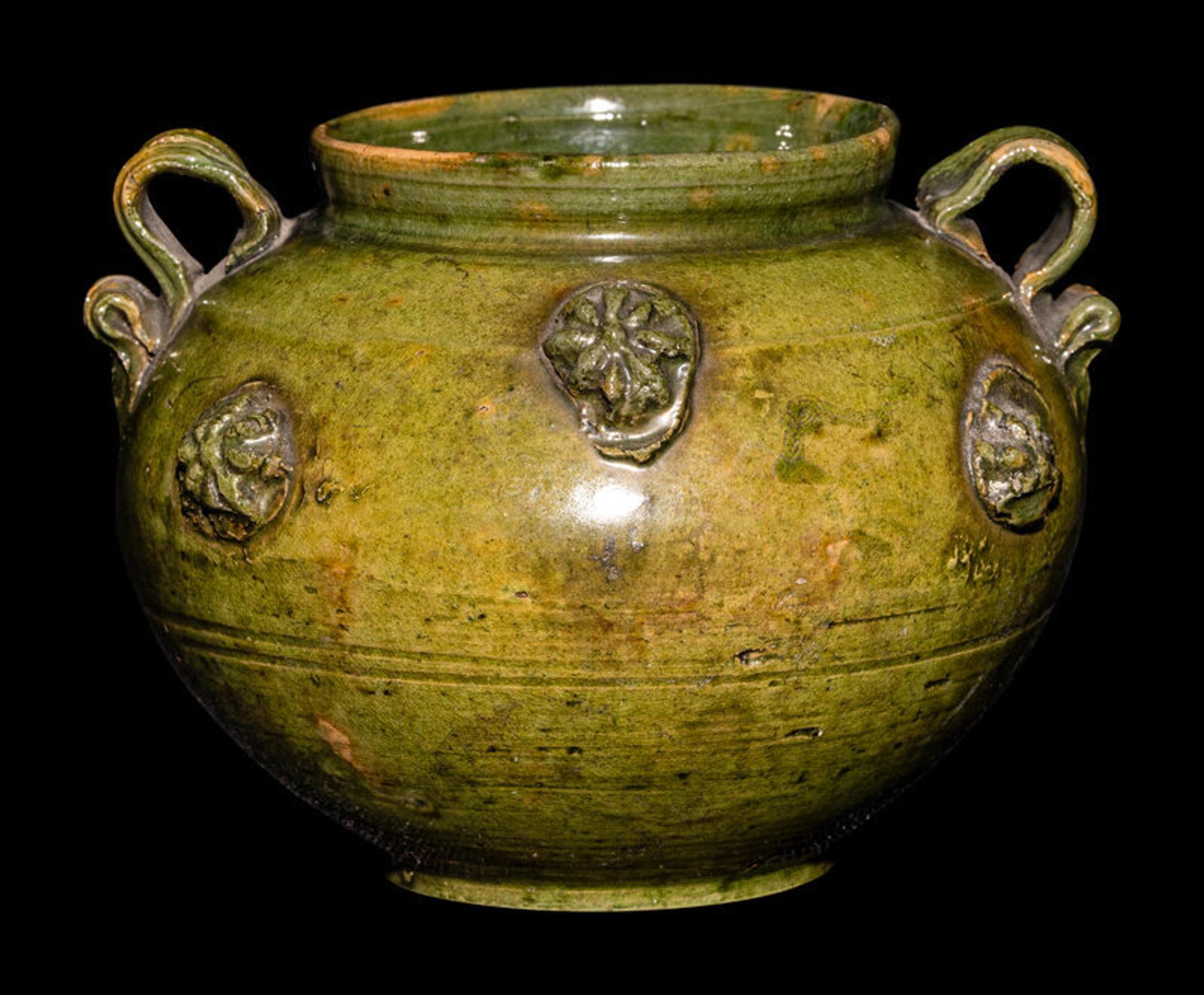 A Chinese Green Glazed Porcelain Jar 綠釉繫帶貼花小罐