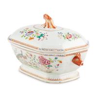A Chinese Export Porcelain Covered Tureen