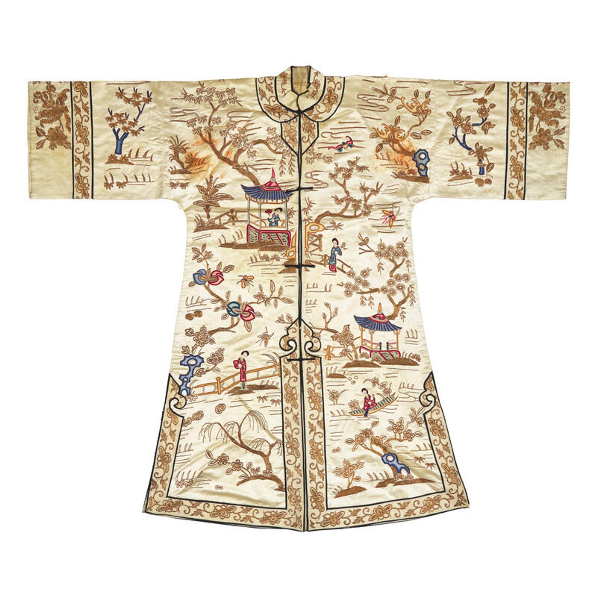 A Chinese Beige Ground Silk Embroidered Jacket, Early 20th Century 民國 象牙緞綉亭臺仕女圖褂