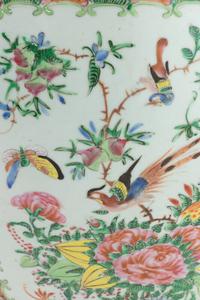 A Chinese Export Rose Medallion Porcelain Jardinière, 20th Century 近代 廣彩大缸