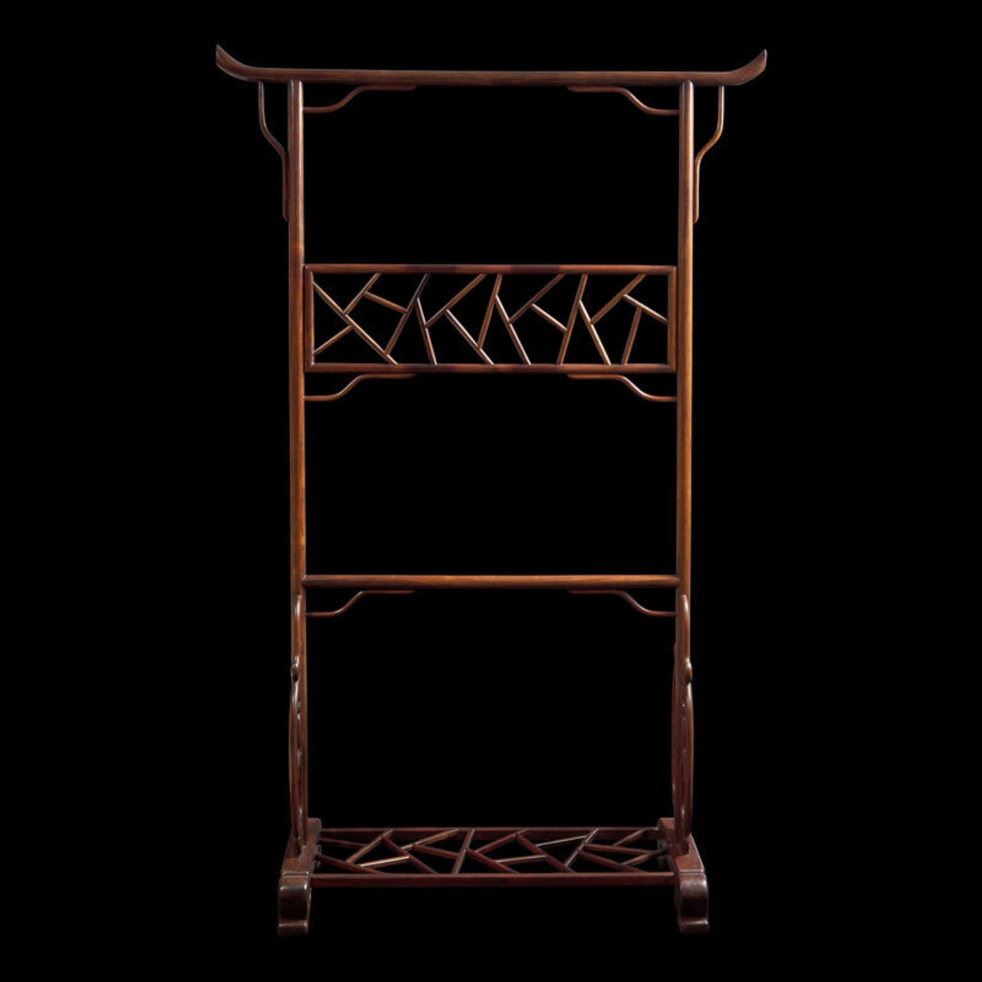 A Chinese Carved Hongmu Clothes Stand, Yijia, 20th Century 近代 紅木透雕冰梅紋衣架