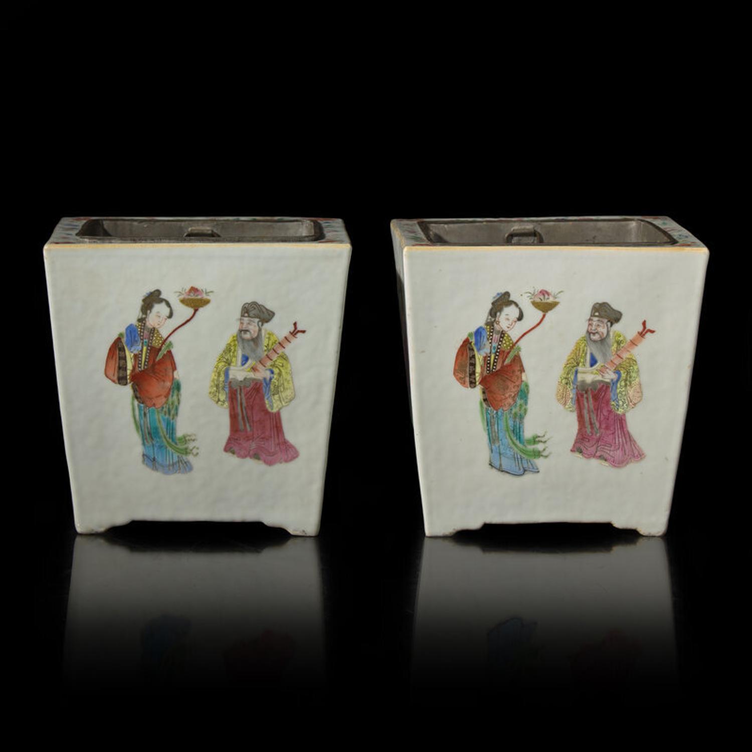 A Pair of Chinese Famille Rose "Immortals" Jardinières, Circa 1850–1860 清中期 粉彩八仙圖花盆一對