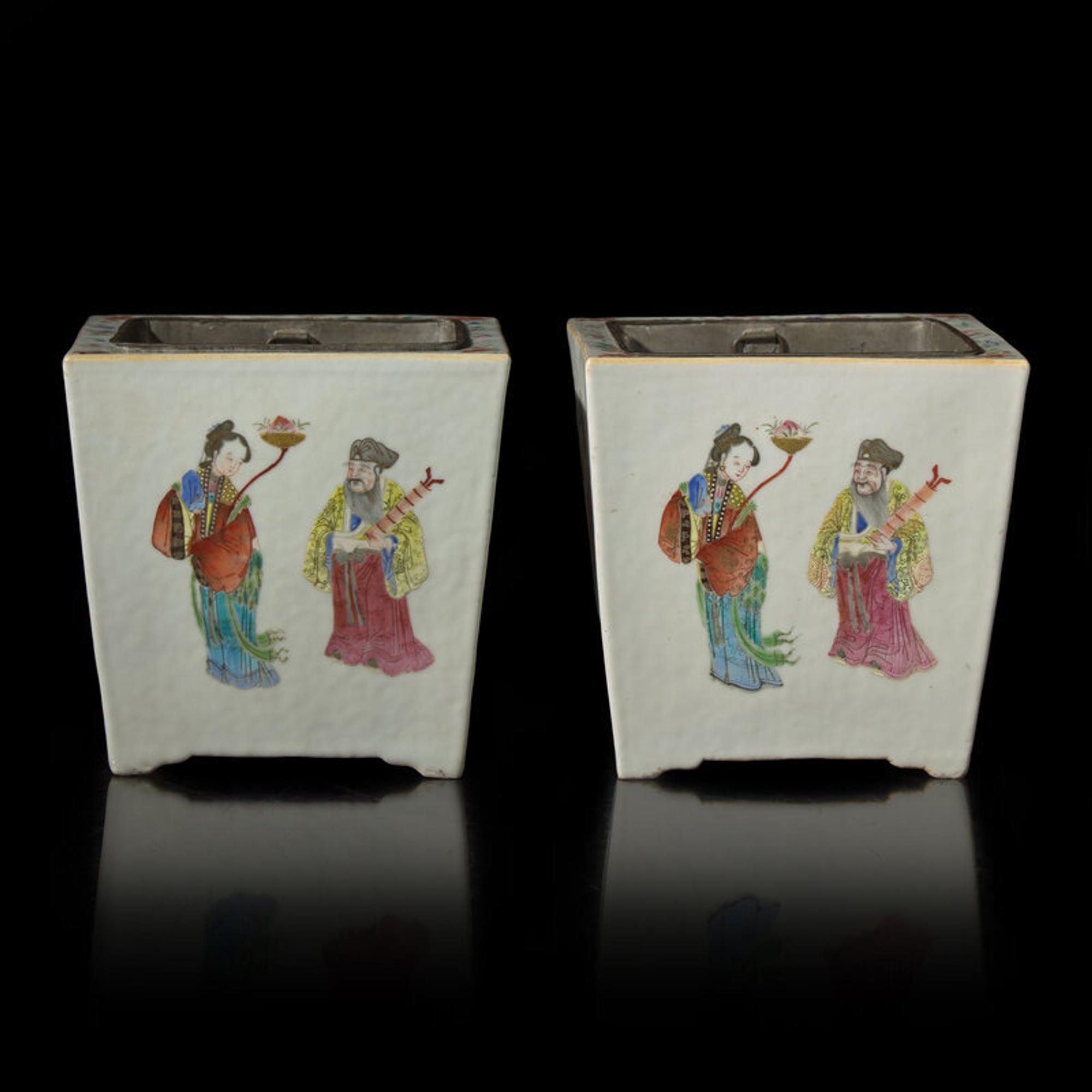 A Pair of Chinese Famille Rose "Immortals" Jardinières, Circa 1850–1860 清中期 粉彩八仙圖花盆一對