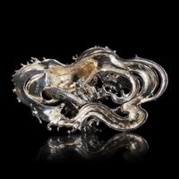 A Japanese Rock Crystal Sphere and Silver 'Dragon and Waves' Stand, Signed Yoshimasa Saku Meiji/Taisho Period 日本明治/大正時期 義正作潮を支配する珠と龍