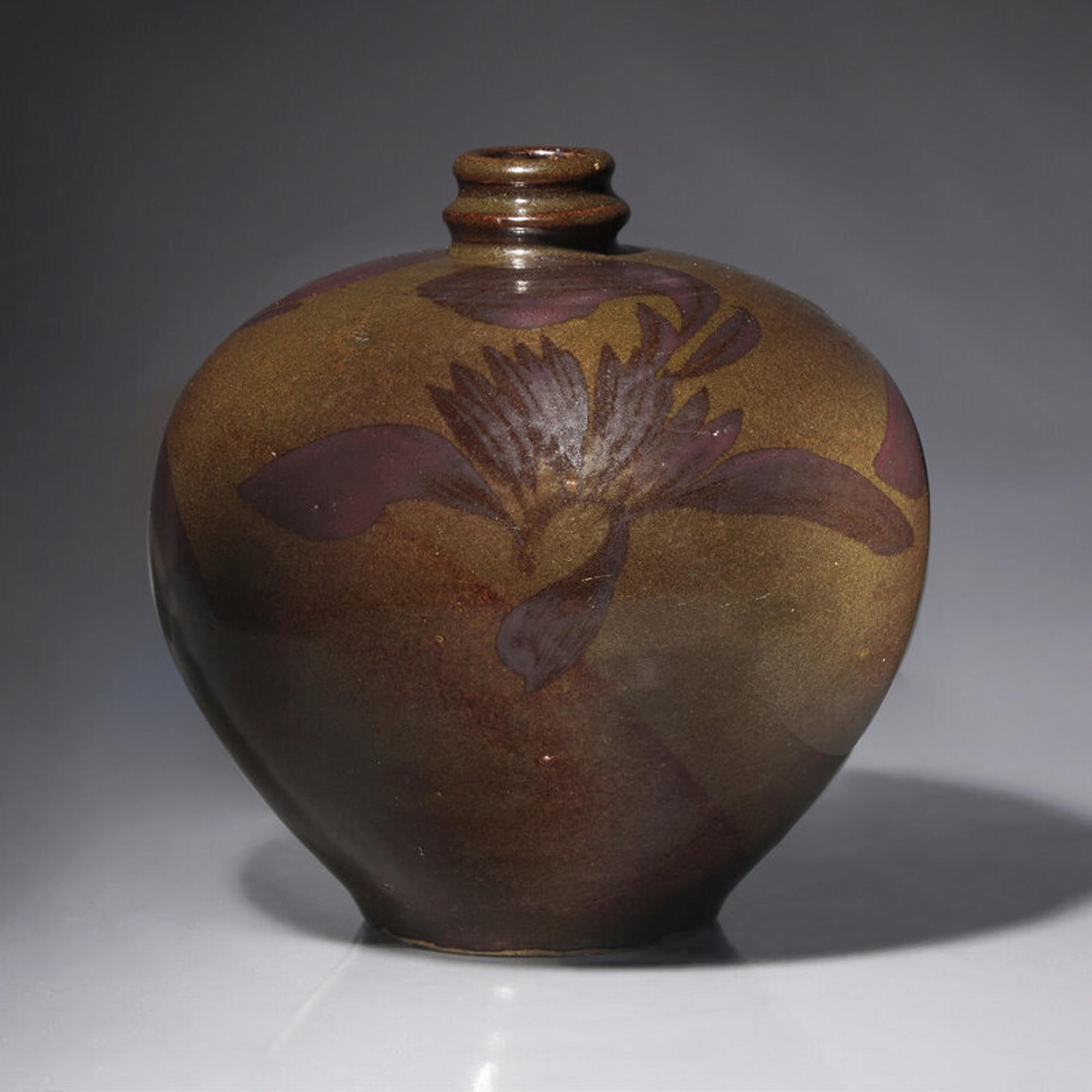 A Chinese Iron-Brown-Decorated Teadust-Glazed Vase, Jin Dynasty 金 茶葉末釉鐵鏽花紋小口瓶