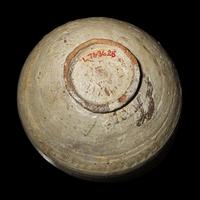 A Korean Buncheong Bowl, 15th/16th Century 十五-十六世紀 朝鮮粉青沙器碗