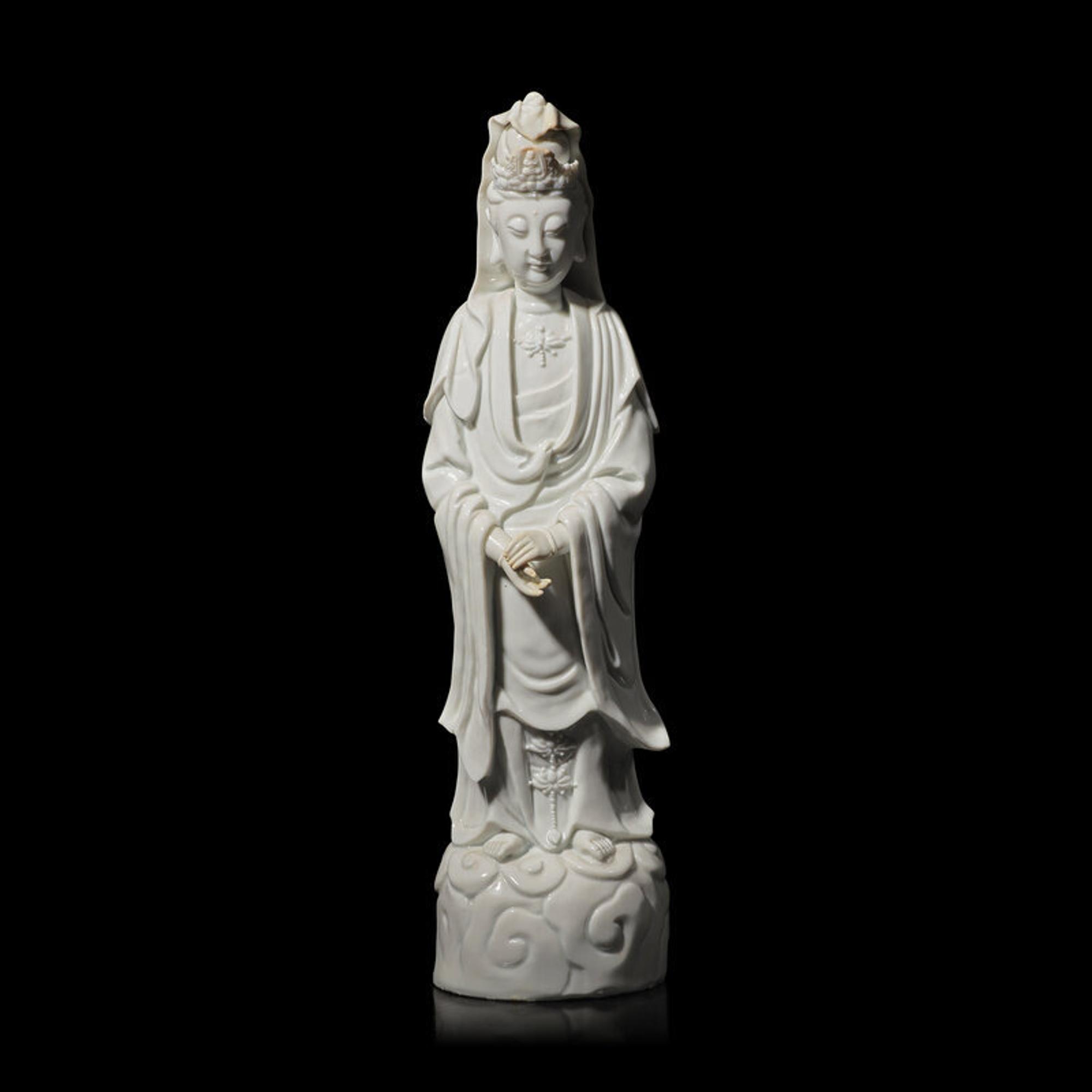A Chinese Blanc-de-Chine Figure of Guanyin, Late 17th/18th Century 清早期 德化窯觀音