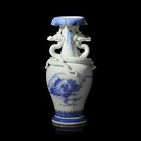 A Japanese Hirado Blue and White Porcelain 'Dragons and Landscapes' Vase, Meiji Period 日本明治時期 平戶燒青花山水龍紋瓶