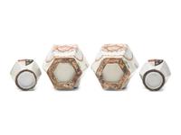 Two Pairs of Samson Style Armorial Porcelain Vases, 19th/20th Century 晚清-近代 外銷徽章瓷瓶兩對