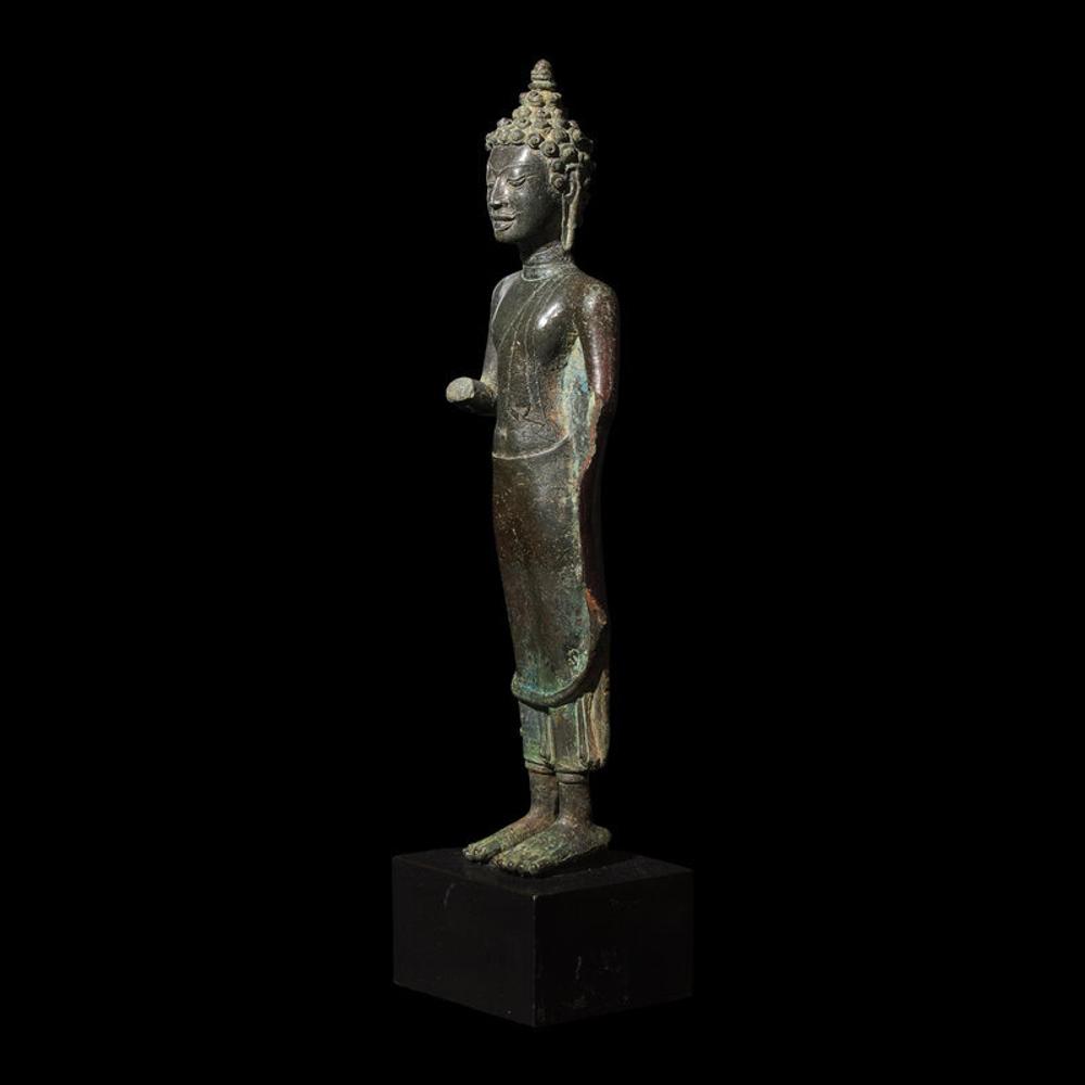 A Thai Copper Alloy Figure of Buddha, Mon-Dvaravati, 7th-8th Century 暹羅七-八世紀 青銅佛