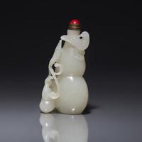 A Chinese White Jade 'Gourds' Snuff Bottle 白玉葫蘆式鼻烟壺