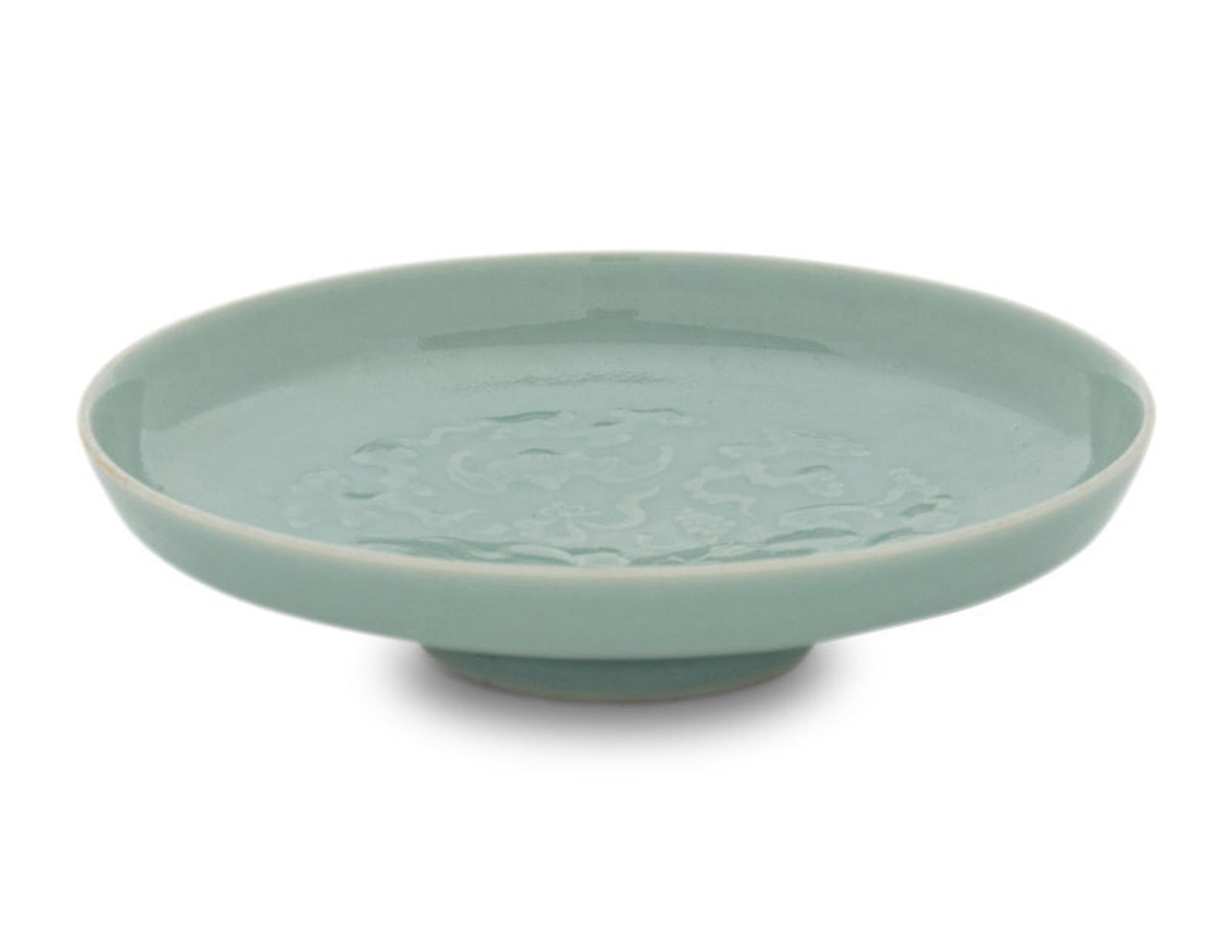 A Celadon Glazed Porcelain Ink Palette 乾隆款 粉青釉福祿萬代紋筆舔