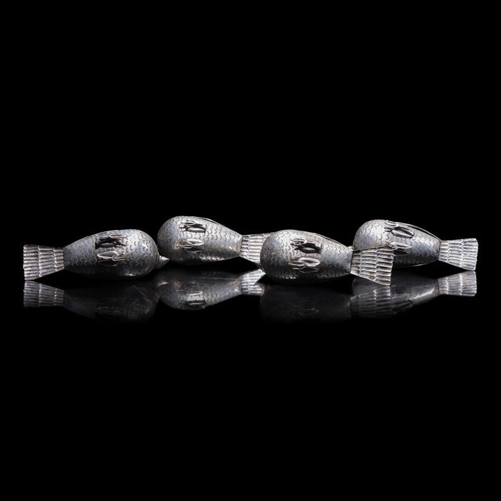 A Group of Four Southeast Asian Silver Bird Boxes, 20th Century 近代 鴿子式銀蓋盒一組四件