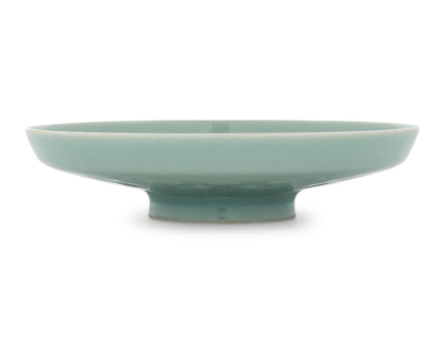 A Celadon Glazed Porcelain Ink Palette 乾隆款 粉青釉福祿萬代紋筆舔