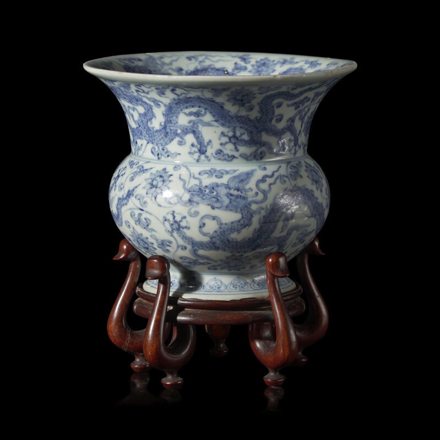 A Rare Chinese Blue and White Porcelain 'Dragon' Spittoon, Zhadou, Zhengde Mark and Period 明正德 青花穿花龍紋渣斗